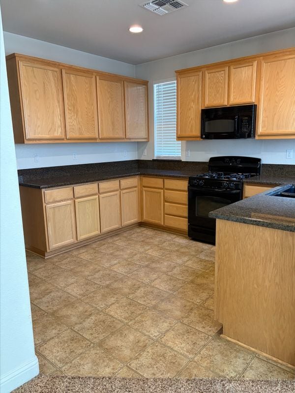 2561 Cottage Pointe Dr