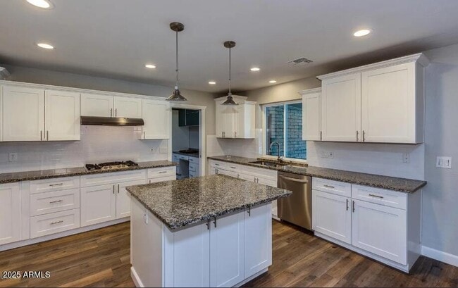 Photo - 2502 E Sahuaro Dr