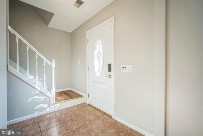 Photo - 14801 Basingstoke Loop