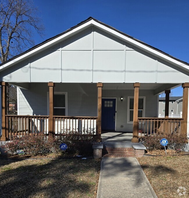 Building Photo - 841 North Avenue NW Rental