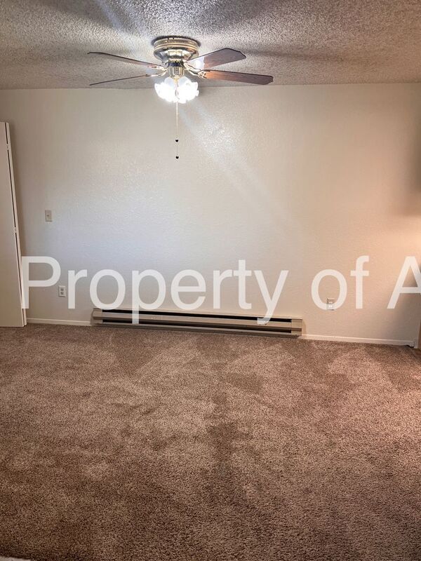 Photo - 10490 W Seneca Dr