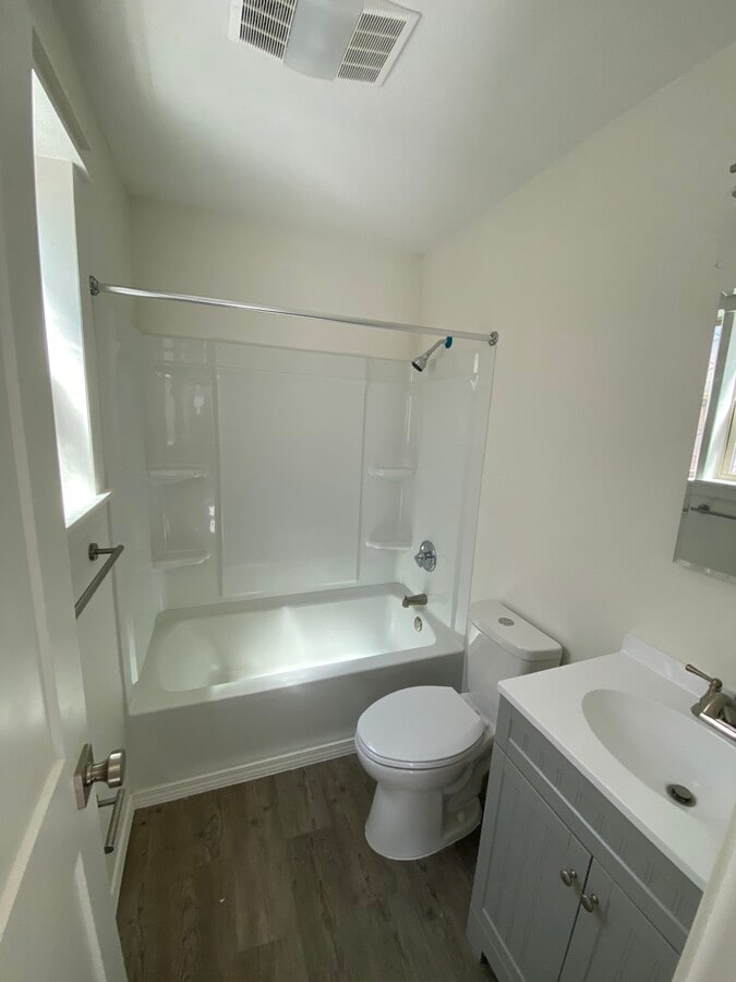 Photo - 1915 Metairie Ave Unit D