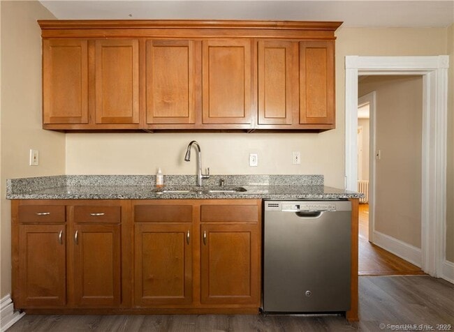 Photo - 748 Trout Brook Dr