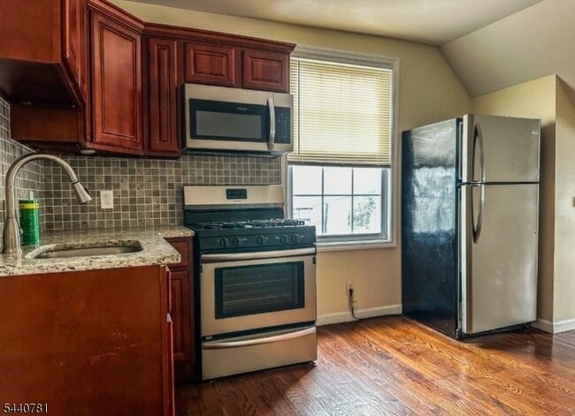 Photo - 19 Walnut Terrace