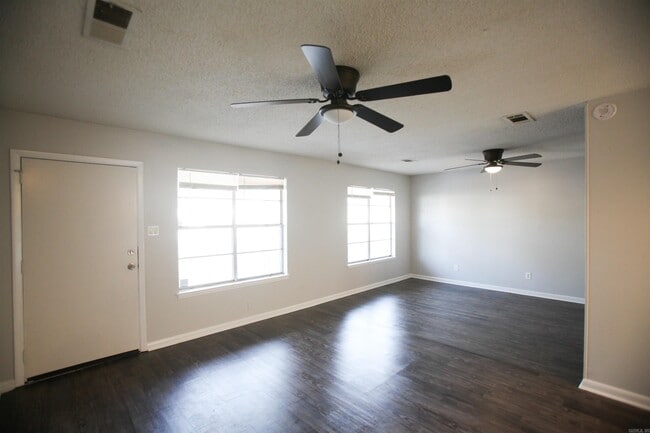 Photo - 5519 Southboro Dr