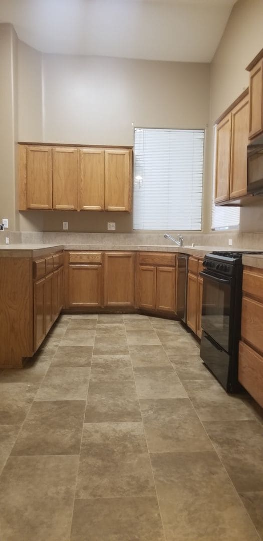 Photo - 10211 Lanesborough Ave