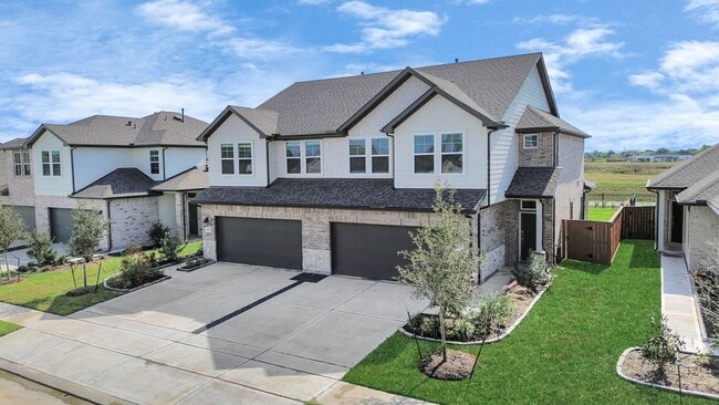 Building Photo - 21035 Shore Oak Dr