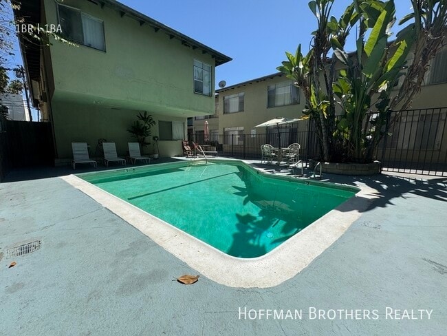 Photo - 1350 Laurel Ave Unidad 9