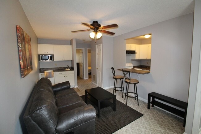 Photo - 1330 Bradley Dr