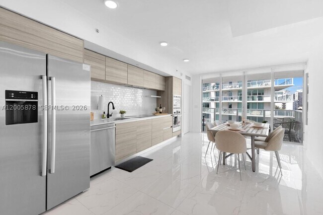 Photo - 6620 Indian Creek Dr Unit 616