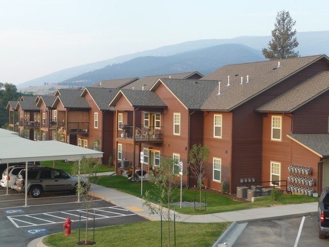 Lolo Vista Apartments - Lolo Vista Apartments