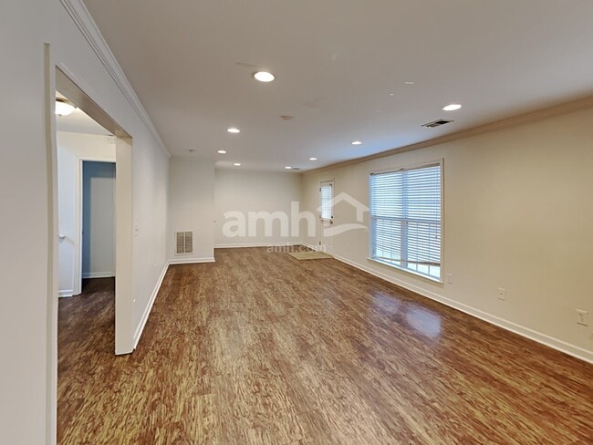 Photo - 3604 McPhail Dr NW