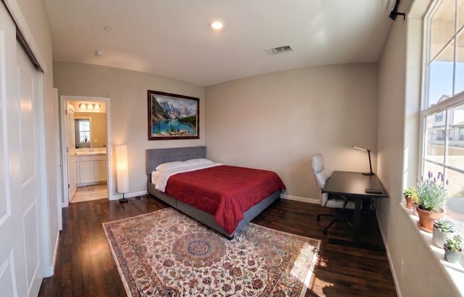 Photo - 3069 Meadow Run Walk