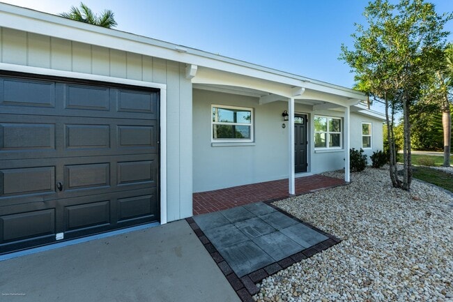 Photo - CLOSE TO HISTORIC DISTRICT AND PARKS