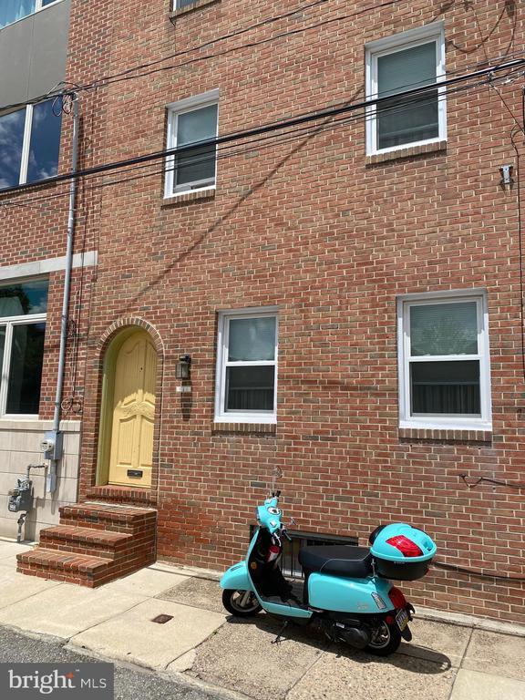 Building Photo - 715 Kimball St Rental