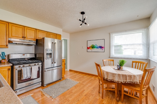 Building Photo - 3307 Roosevelt Ct NE Rental