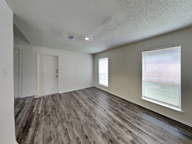 Photo - 17019 Artwood Ln