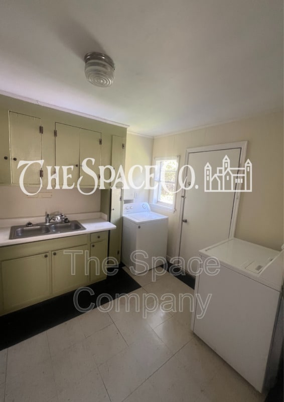 Photo - 49 Chapel St Unit B
