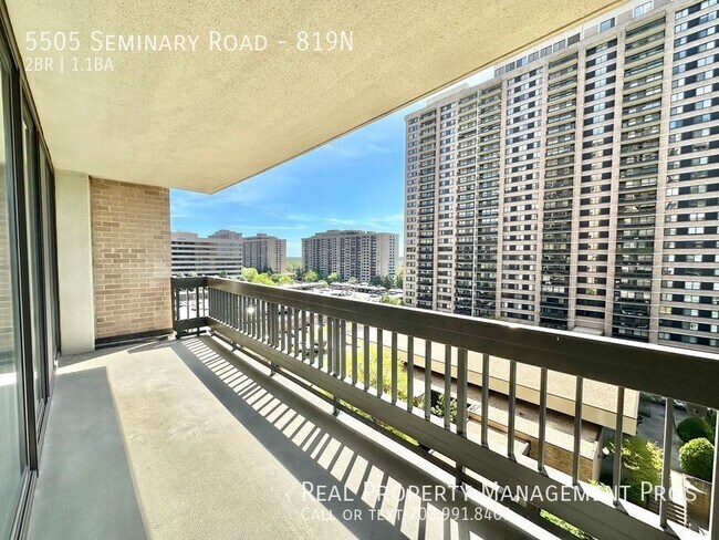 Photo - Stunning, Stylish Skyline Square Condo! Unit 819N
