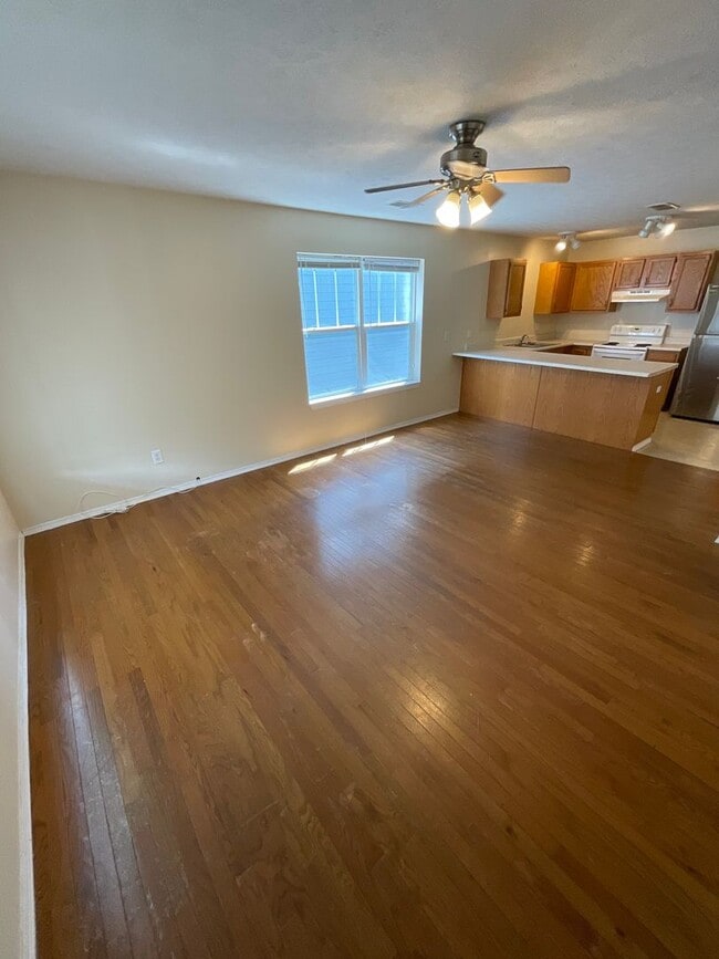 Photo - ***AVAILABLE AUGUST 2027*** 4 bed, 2 bath house LARGE GROUP OPTION : 18- 20!