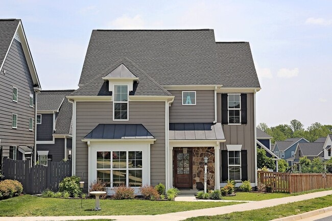 Pet-Friendly Old Trail Home - Pet-Friendly Old Trail Home