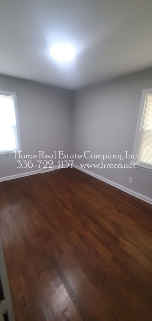 Photo - 2711 Sink St