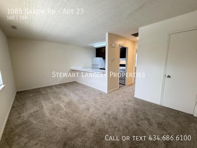 Building Photo - 1085 Saxon Rd Unit Apt 23