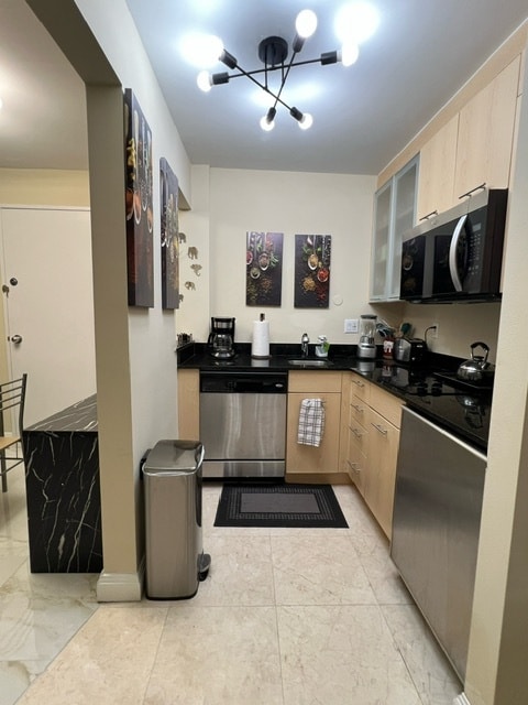 Kitchenette - 2670 E Sunrise Blvd Unit ADORNED BY NATURAL BEAUTY