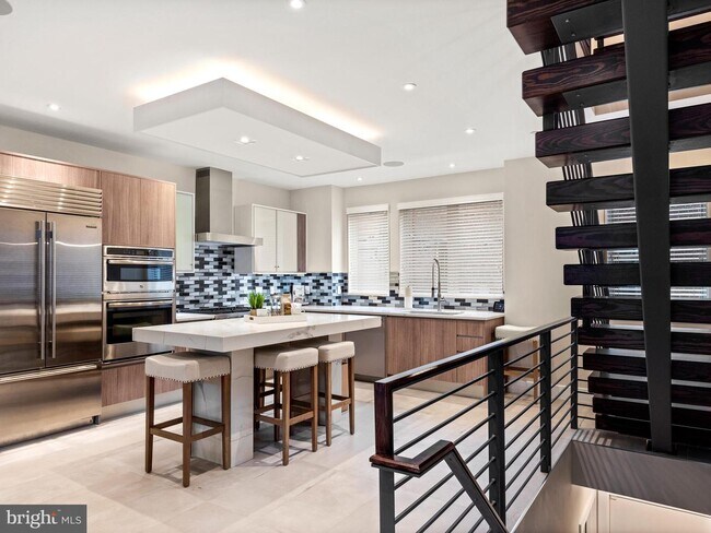 Photo - 432 Gaskill St