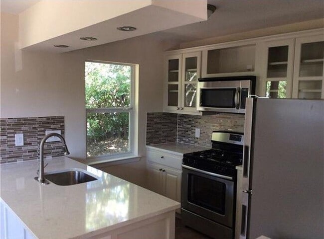 2708 St Edwards Cir