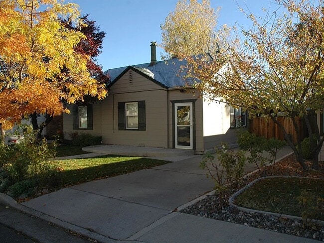 Building Photo - 1626 Hoyt St Rental