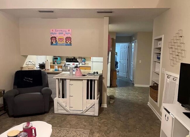 Photo - Trojan Commons Condo