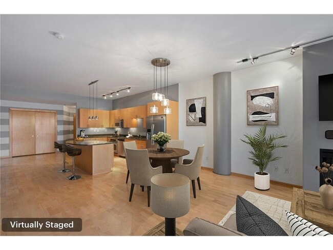 Photo - 401 N 2nd St Unidad 220