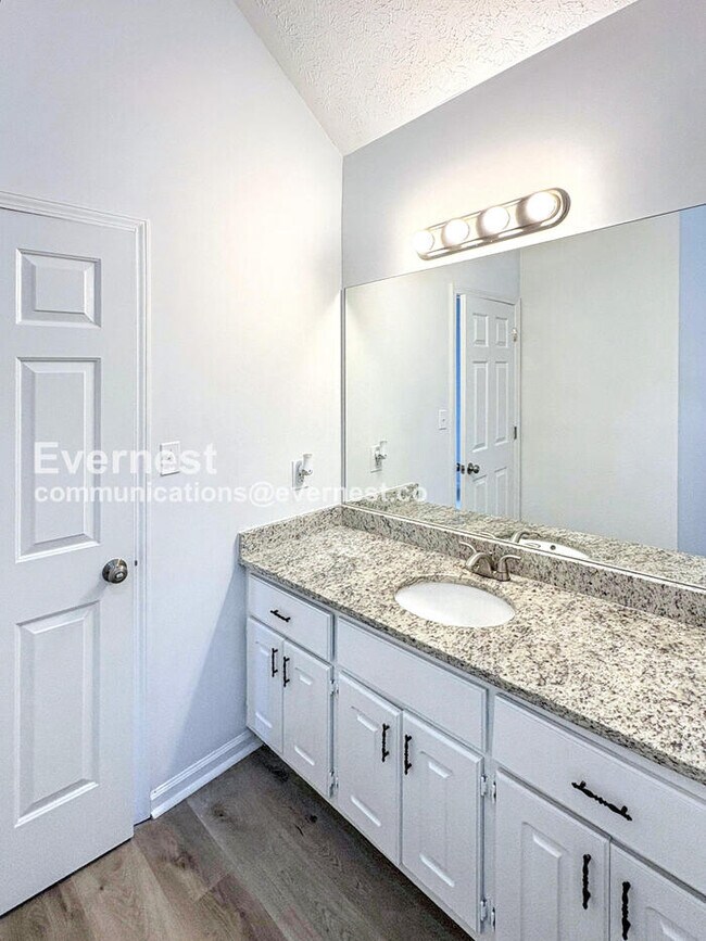 Photo - 229 Pebble Creek Dr