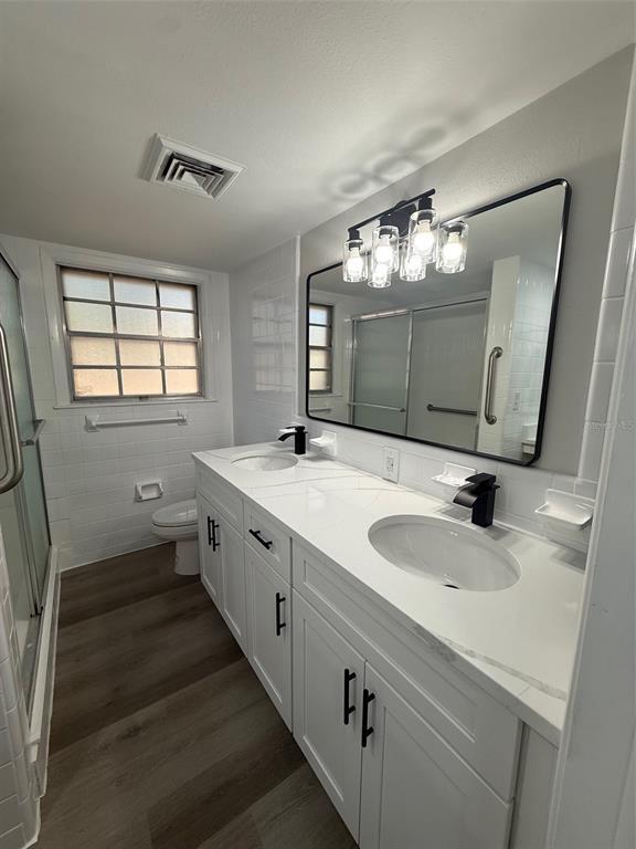 Photo - 722 W Russell Dr