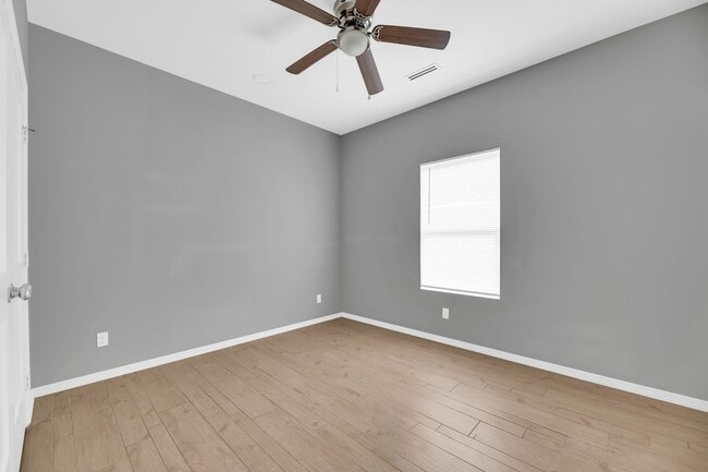 Photo - 2704 E Eisenhower Ave Unit 2704#4