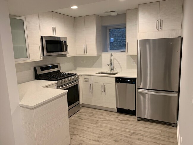 Photo - 3706 N Drake Ave Unidad G