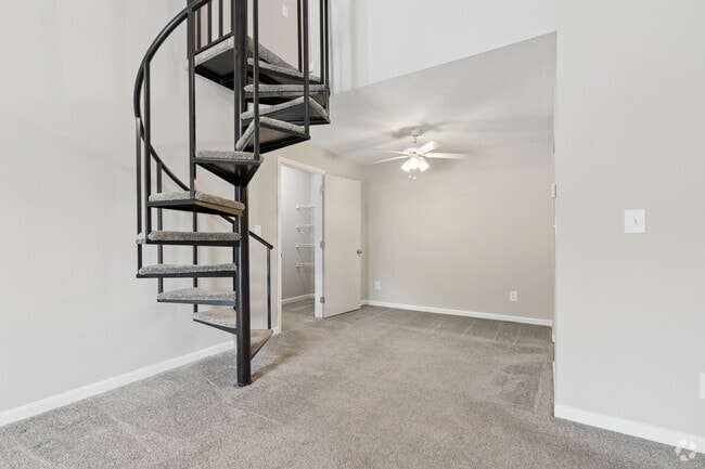 2BR, 1BA - 1,033SF - Dining Room