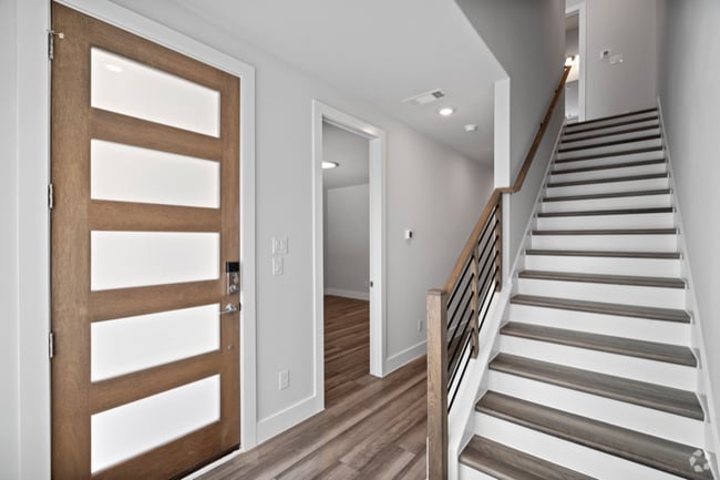 Building Photo - 8115 Bromley Dr Rental