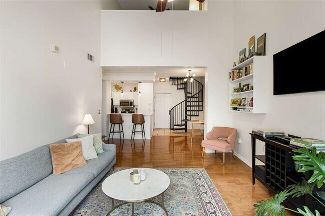 Photo - 955 Juniper St NE Unit 3327