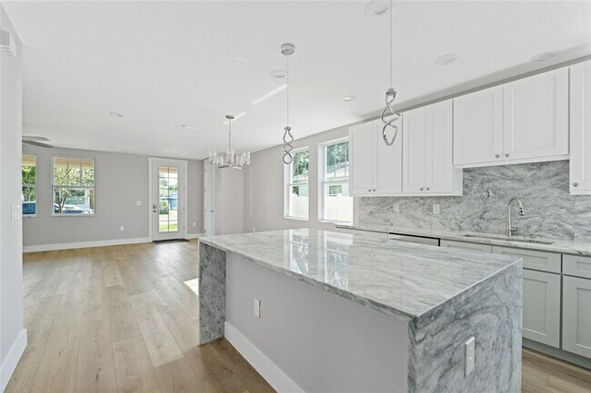 Photo - 3161 Emerson Ave S