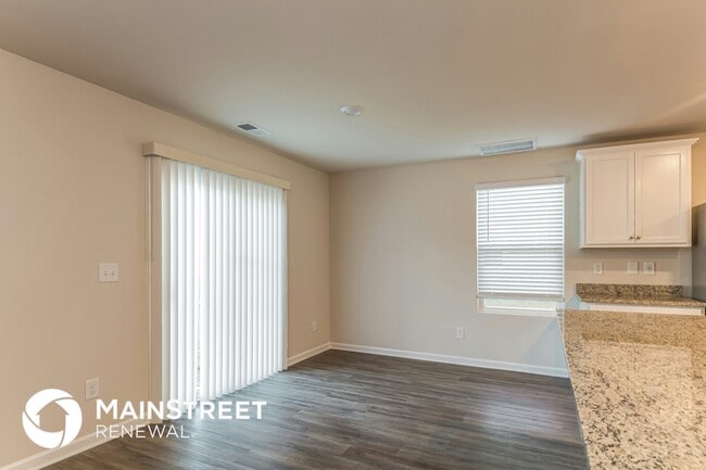 Photo - 364 Gourd St