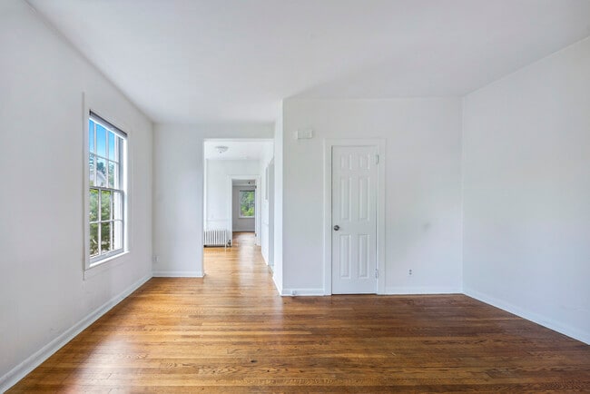 Photo - 57 W Genesee St