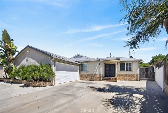 Photo - 14827 Dearborn St