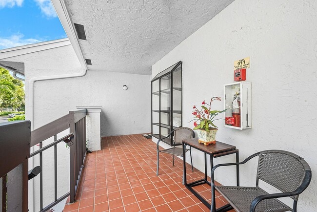 Photo - 5054 Golfview Ct Unit 1525