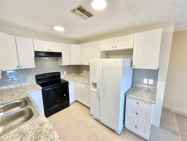 3127 Corona Dr