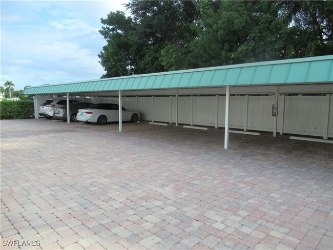 Photo - 855 Ketch Dr Unit 305