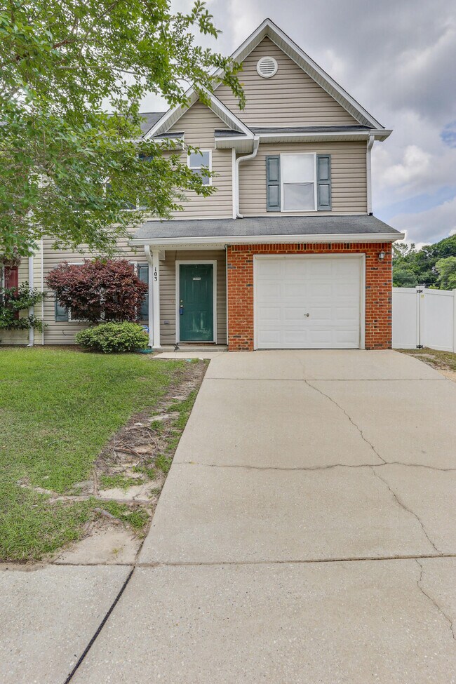 Photo - 103 McNair Dr