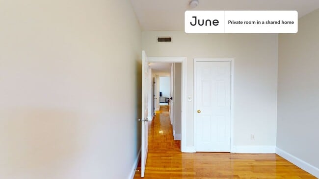 Photo - Room in Shared 4 bed/2 bath home Unidad A