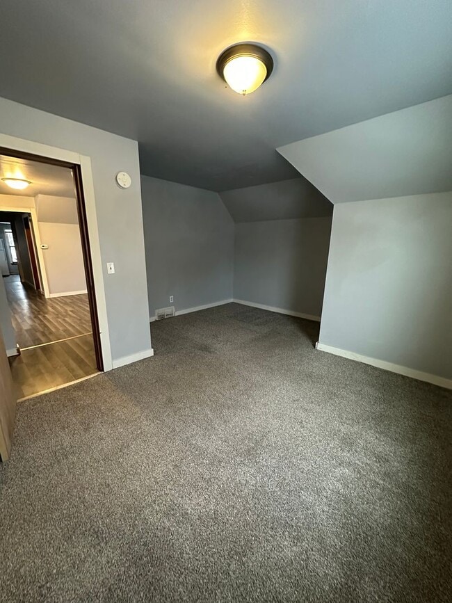 Photo - 1019 E Grand Ave Unit Apt 2